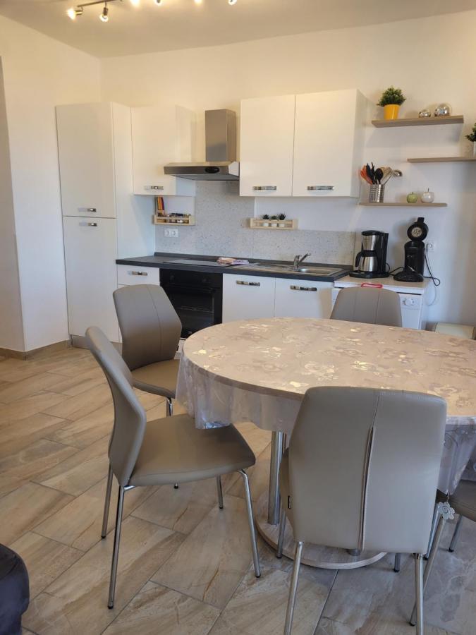 Appartement Baraba Maslenica Exteriér fotografie