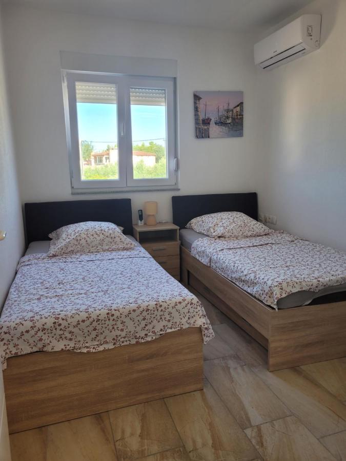 Appartement Baraba Maslenica Pokoj fotografie